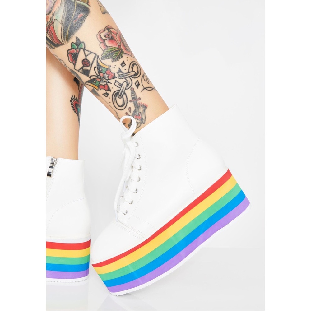 NIB RAINBOW REBELLION PLATFORM SNEAKERS - Picture 2 of 4